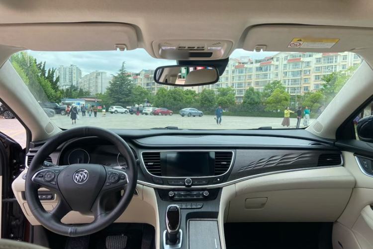 Used Buick LaCrosse 2019 28T Avenir Interior 1