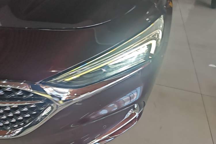 Used Buick LaCrosse 2019 28T Avenir Left Front Headlight