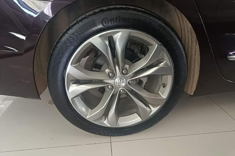 Used Buick LaCrosse 2019 28T Avenir Right Rear Wheel Hub