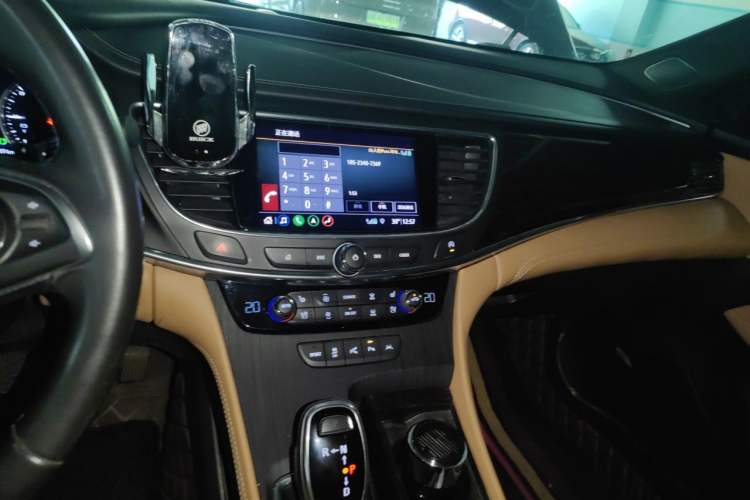 Used Buick LaCrosse 2019 28T Prestige Model Audio And AC Panel