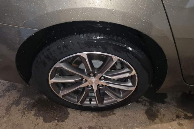 Used Buick LaCrosse 2019 28T Prestige Model Exterior 5