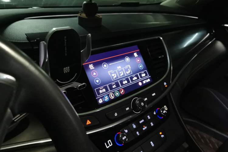 Used Buick LaCrosse 2020 652T Luxury Version Audio And AC Panel