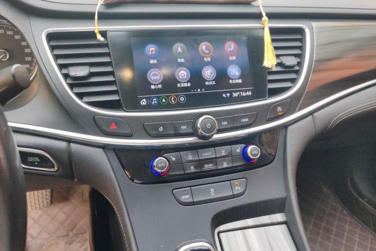 Used Buick LaCrosse 2020 652T Luxury Version Audio And AC Panel