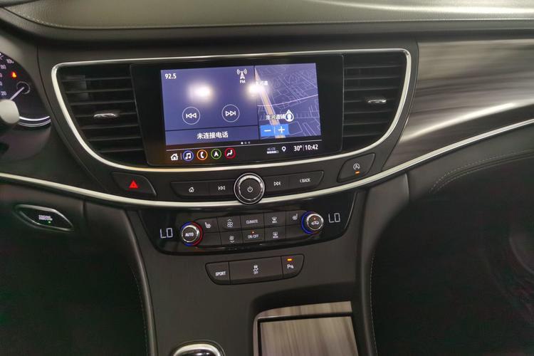 Used Buick LaCrosse 2020 652T Luxury Version Audio And AC Panel
