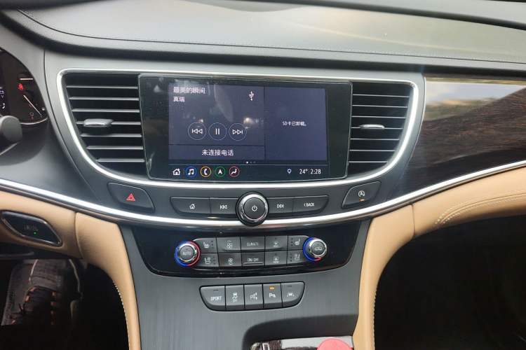 Used Buick LaCrosse 2020 652T Prestige Edition Audio And AC Panel
