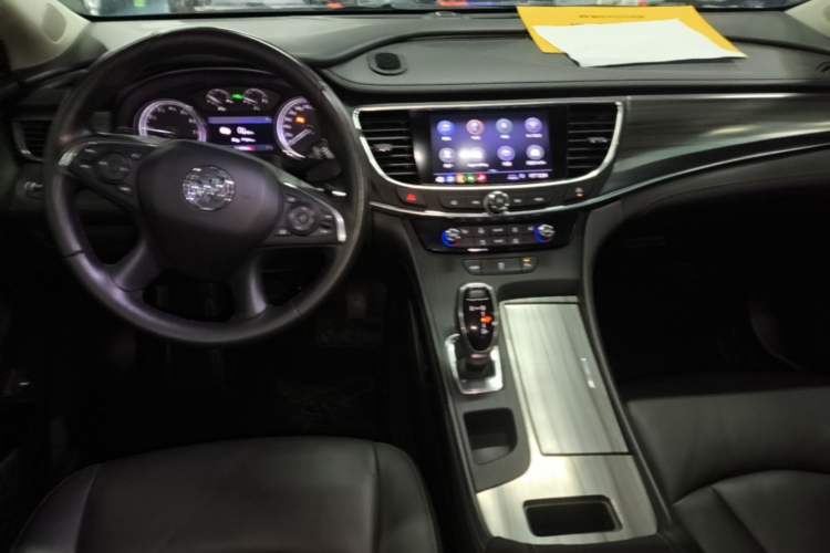 Used Buick LaCrosse 2020 652T Luxury Version Center Console