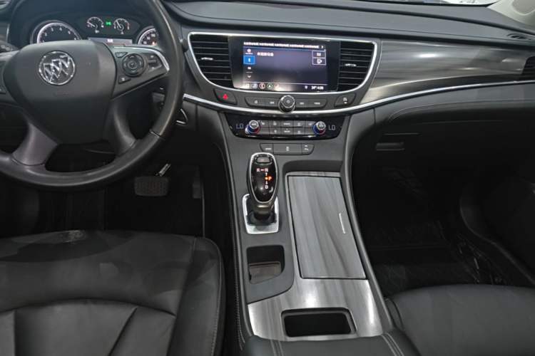 Used Buick LaCrosse 2020 652T Luxury Version Center Console