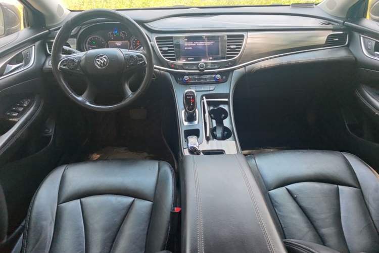 Used Buick LaCrosse 2020 652T Luxury Version Center Console