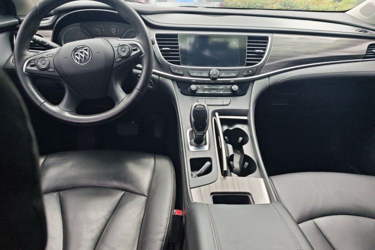 Used Buick LaCrosse 2020 652T Luxury Version Center Console