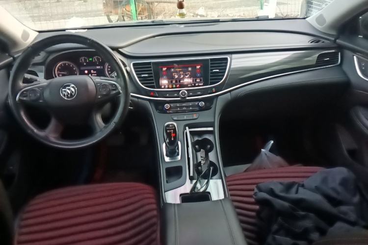 Used Buick LaCrosse 2020 652T Luxury Version Center Console