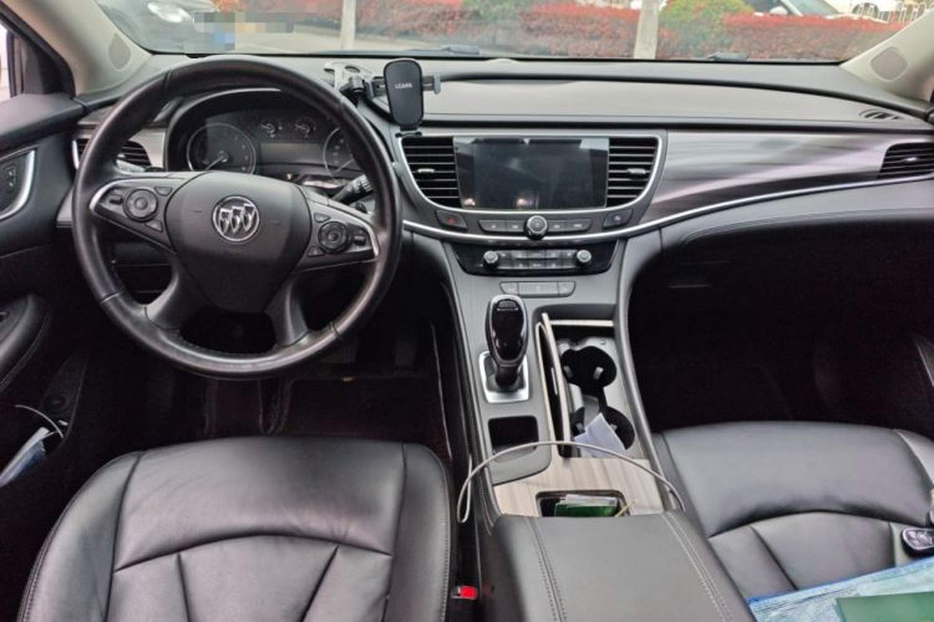 Used Buick LaCrosse 2020 652T Luxury Version Center Console