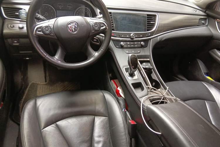 Used Buick LaCrosse 2020 652T Prestige Edition Center Console