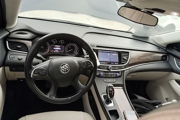 Used Buick LaCrosse 2020 652T Elite Edition Center Console