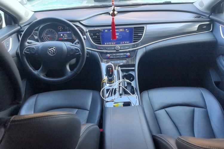 Used Buick LaCrosse 2020 652T Luxury Version Center Console