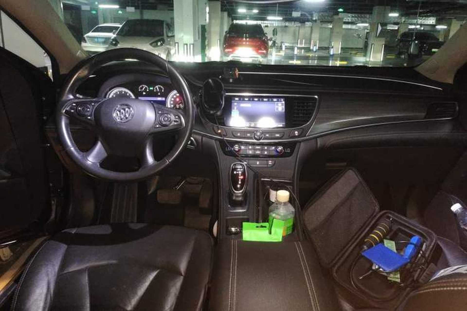Used Buick LaCrosse 2020 652T Luxury Version Center Console