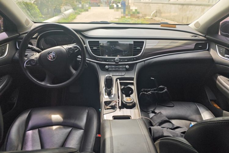 Used Buick LaCrosse 2020 652T Luxury Version Center Console