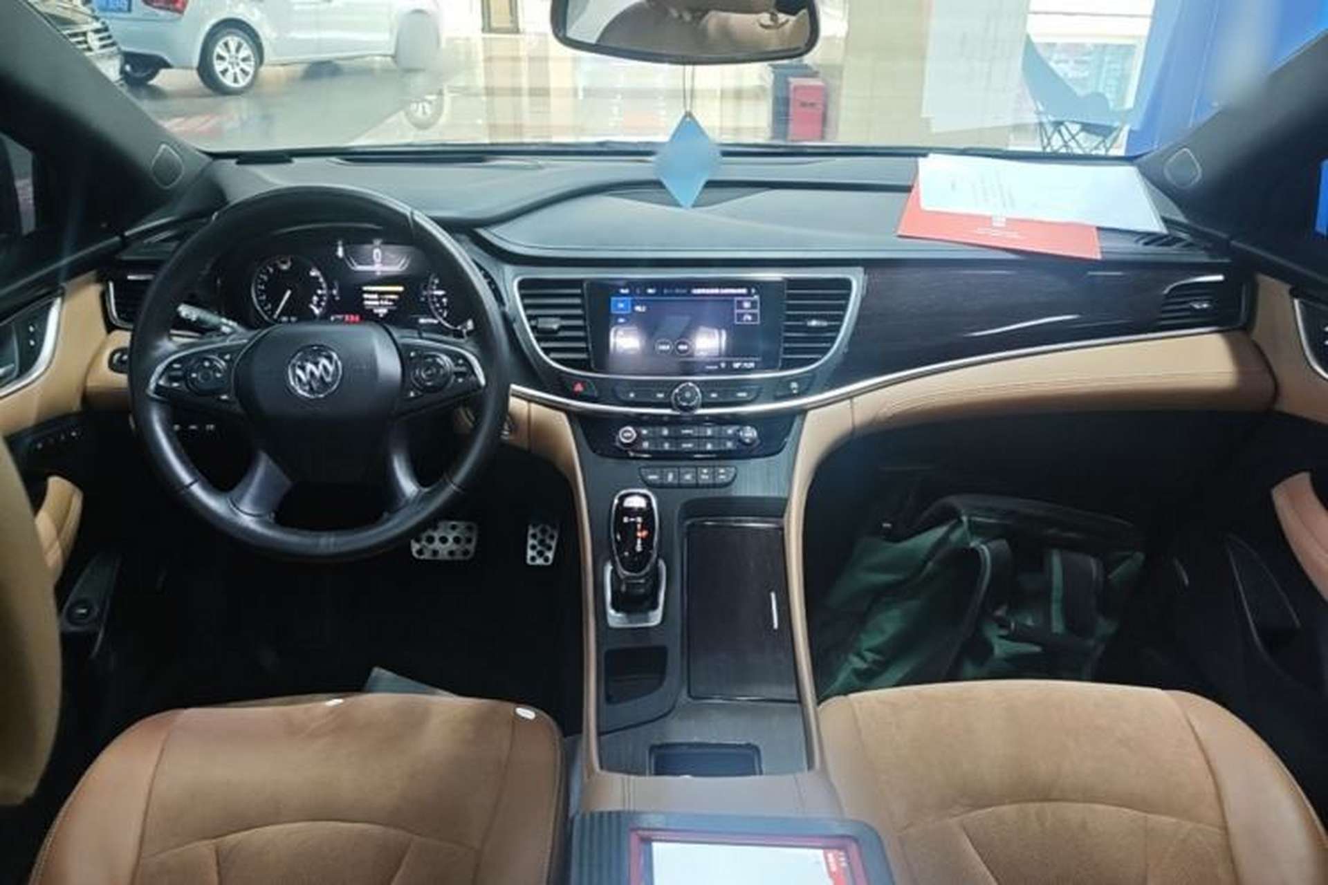 Used Buick LaCrosse 2020 652T Prestige Edition Center Console