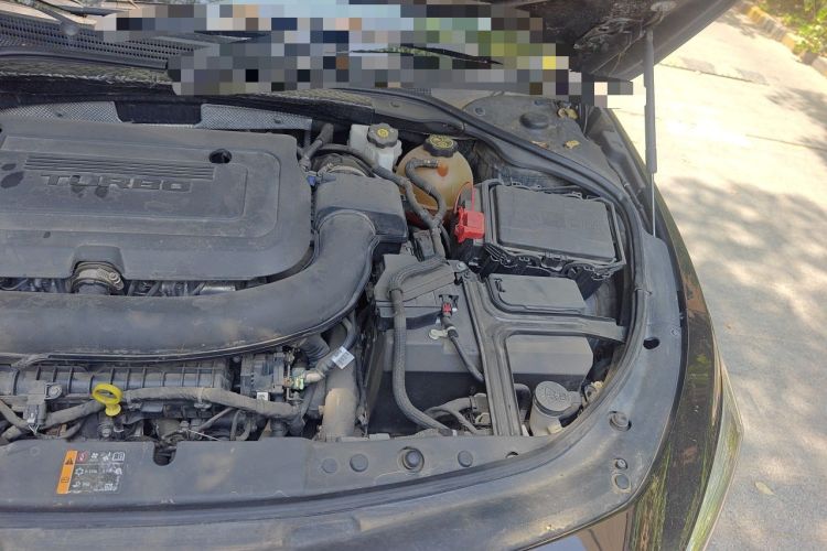 Used Buick LaCrosse 2020 652T Luxury Version Engine Bay Left