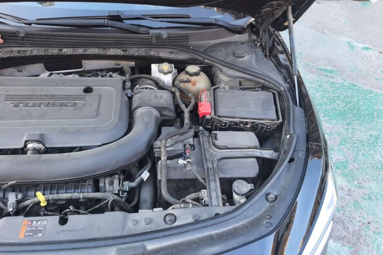 Used Buick LaCrosse 2020 652T Luxury Version Engine Bay Left