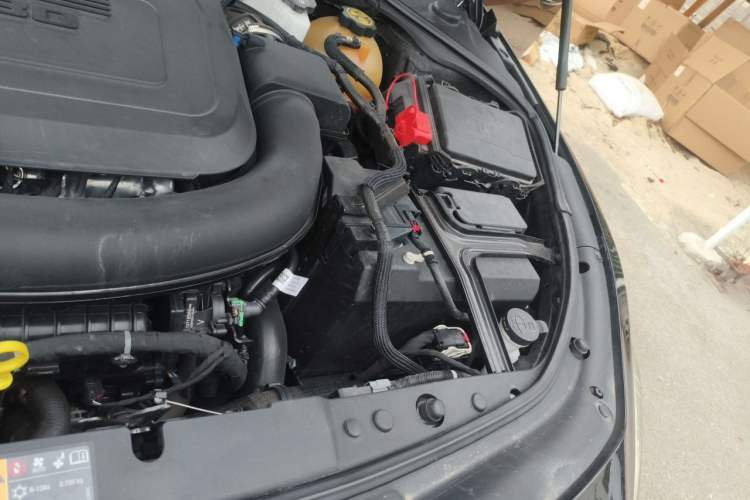 Used Buick LaCrosse 2020 652T Luxury Version Engine Bay Left