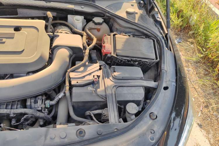 Used Buick LaCrosse 2020 652T Luxury Version Engine Bay Left