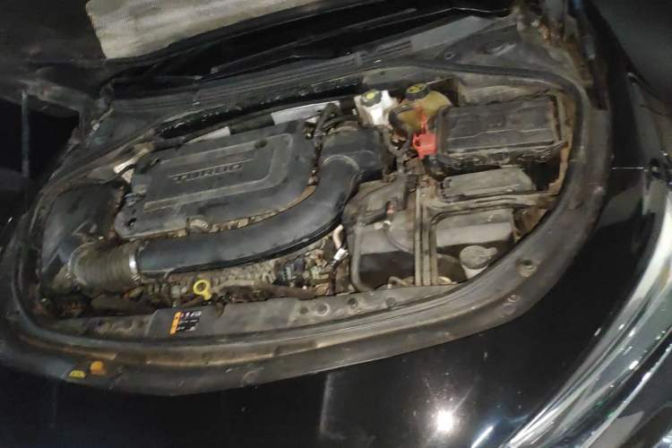 Used Buick LaCrosse 2020 652T Luxury Version Engine Bay Left