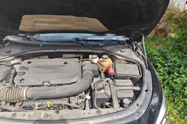 Used Buick LaCrosse 2020 652T Luxury Version Engine Bay Left