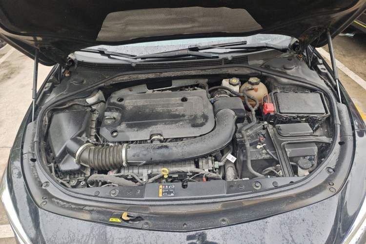 Used Buick LaCrosse 2020 652T Luxury Version Engine Bay