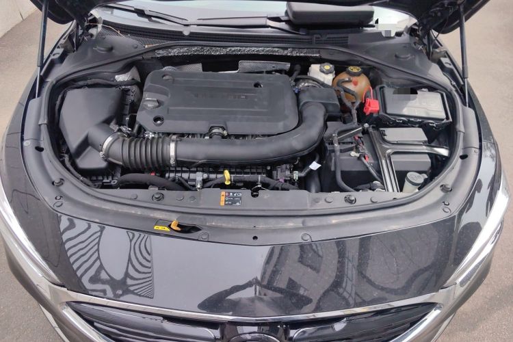 Used Buick LaCrosse 2020 652T Prestige Edition Engine Bay