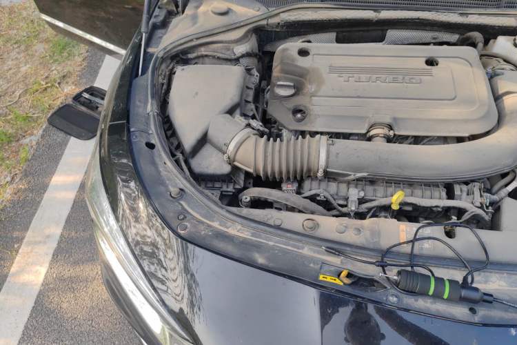 Used Buick LaCrosse 2020 652T Luxury Version Engine Bay Right