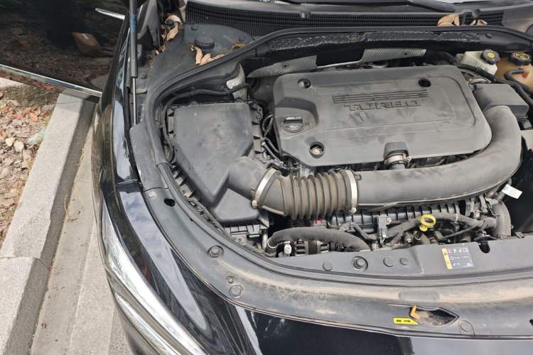Used Buick LaCrosse 2020 652T Luxury Version Engine Bay Right