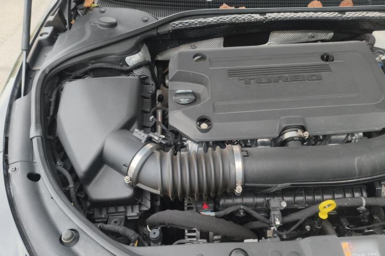 Used Buick LaCrosse 2020 652T Luxury Version Engine Bay Right