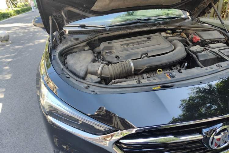 Used Buick LaCrosse 2020 652T Luxury Version Engine Bay Right