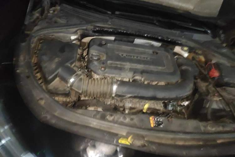 Used Buick LaCrosse 2020 652T Luxury Version Engine Bay Right