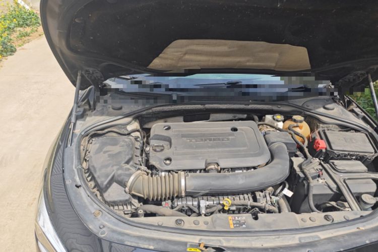 Used Buick LaCrosse 2020 652T Luxury Version Engine Bay Right
