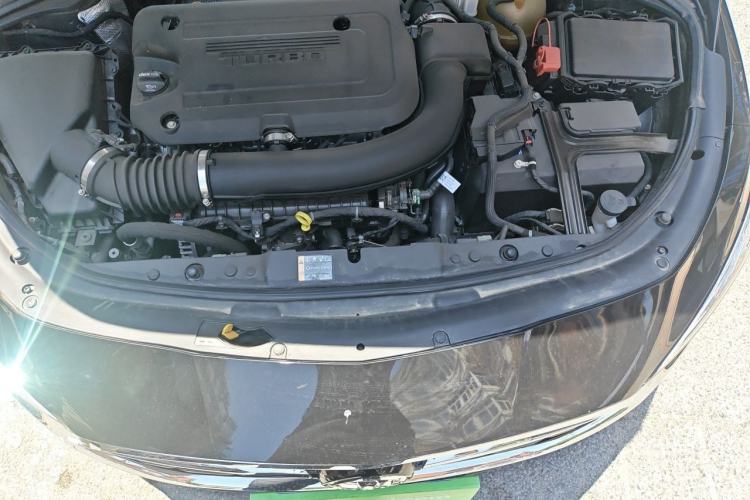 Used Buick LaCrosse 2020 652T Luxury Version Engine Bay