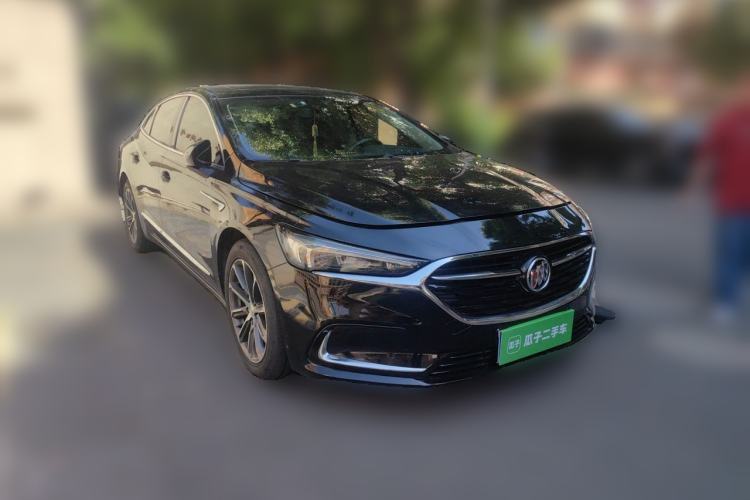Used Buick LaCrosse 2020 652T Luxury Version Front Right 45 Deg