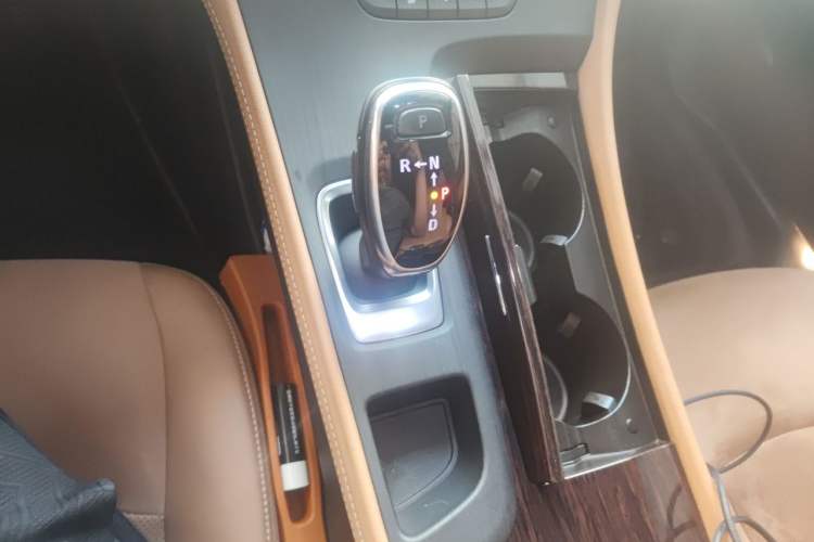 Used Buick LaCrosse 2020 652T Prestige Edition Gear Lever