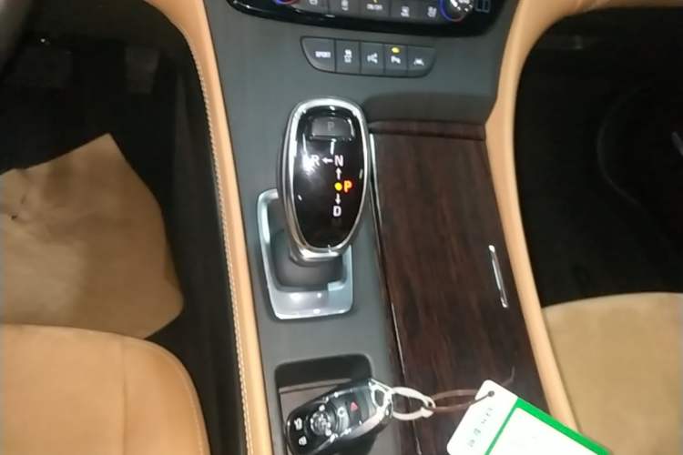 Used Buick LaCrosse 2020 652T Prestige Edition Gear Lever