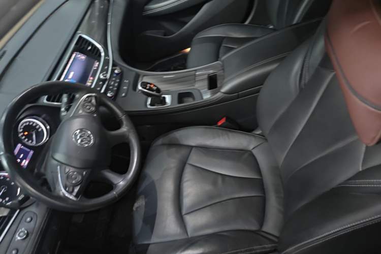 Used Buick LaCrosse 2020 652T Luxury Version Left Front Seat