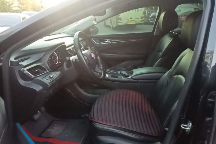 Used Buick LaCrosse 2020 652T Luxury Version Left Front Seat