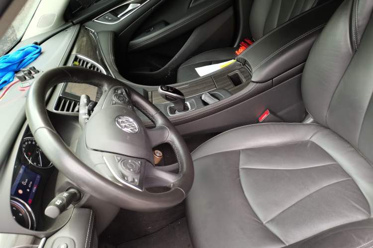 Used Buick LaCrosse 2020 652T Luxury Version Left Front Seat