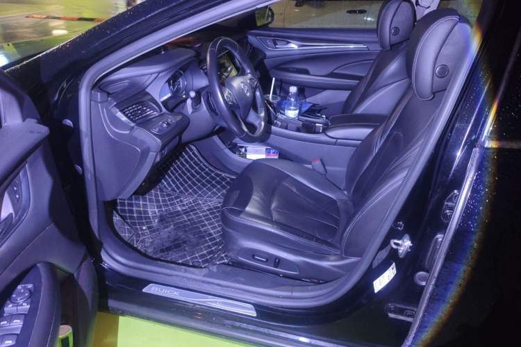 Used Buick LaCrosse 2020 652T Luxury Version Left Front Seat