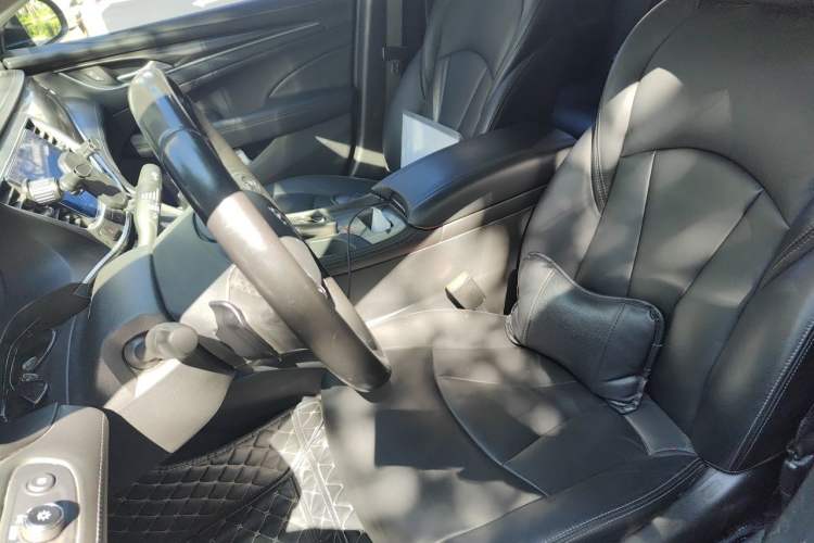 Used Buick LaCrosse 2020 652T Luxury Version Left Front Seat