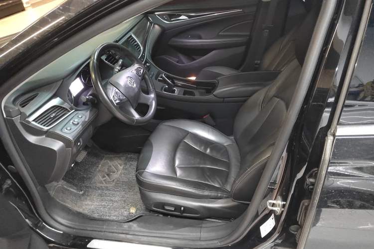 Used Buick LaCrosse 2020 652T Luxury Version Left Front Seat