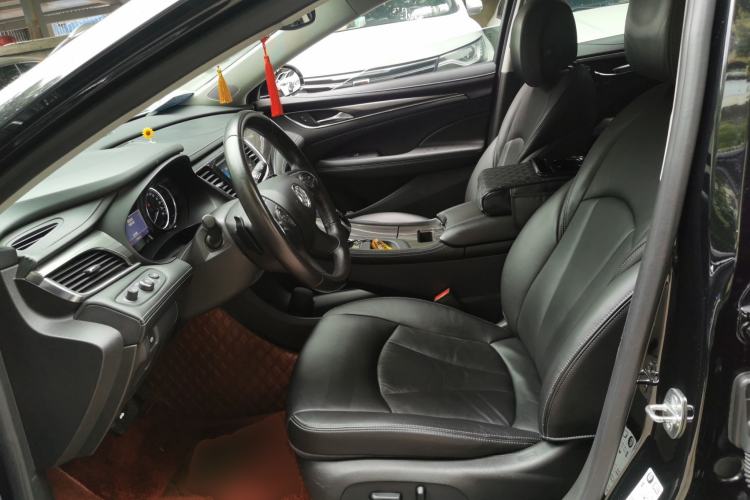 Used Buick LaCrosse 2020 652T Luxury Version Left Front Seat