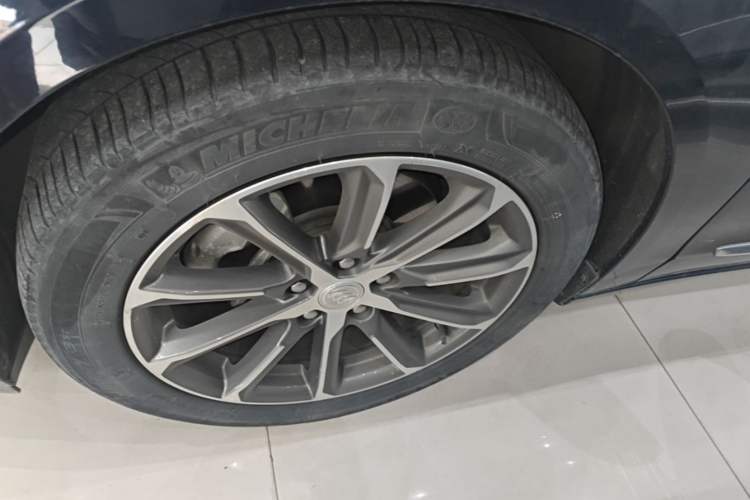 Used Buick LaCrosse 2020 652T Luxury Version Left Front Wheel Hub