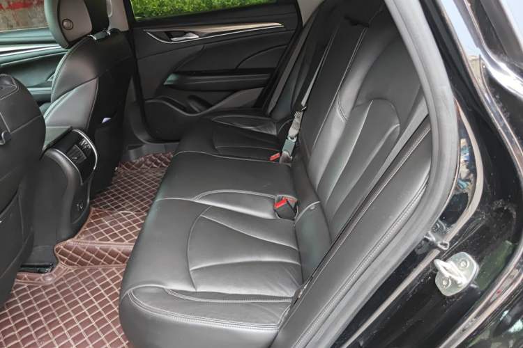 Used Buick LaCrosse 2020 652T Luxury Version Left Rear Seat