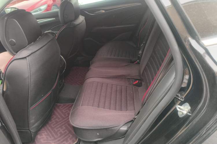 Used Buick LaCrosse 2020 652T Luxury Version Left Rear Seat