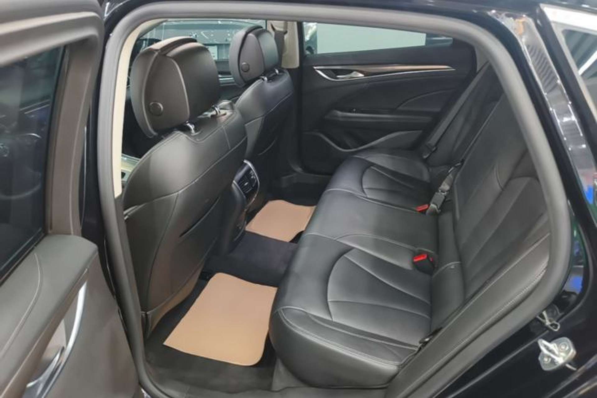 Used Buick LaCrosse 2020 652T Luxury Version Left Rear Seat